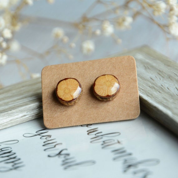 Wooden stud earrings outlet