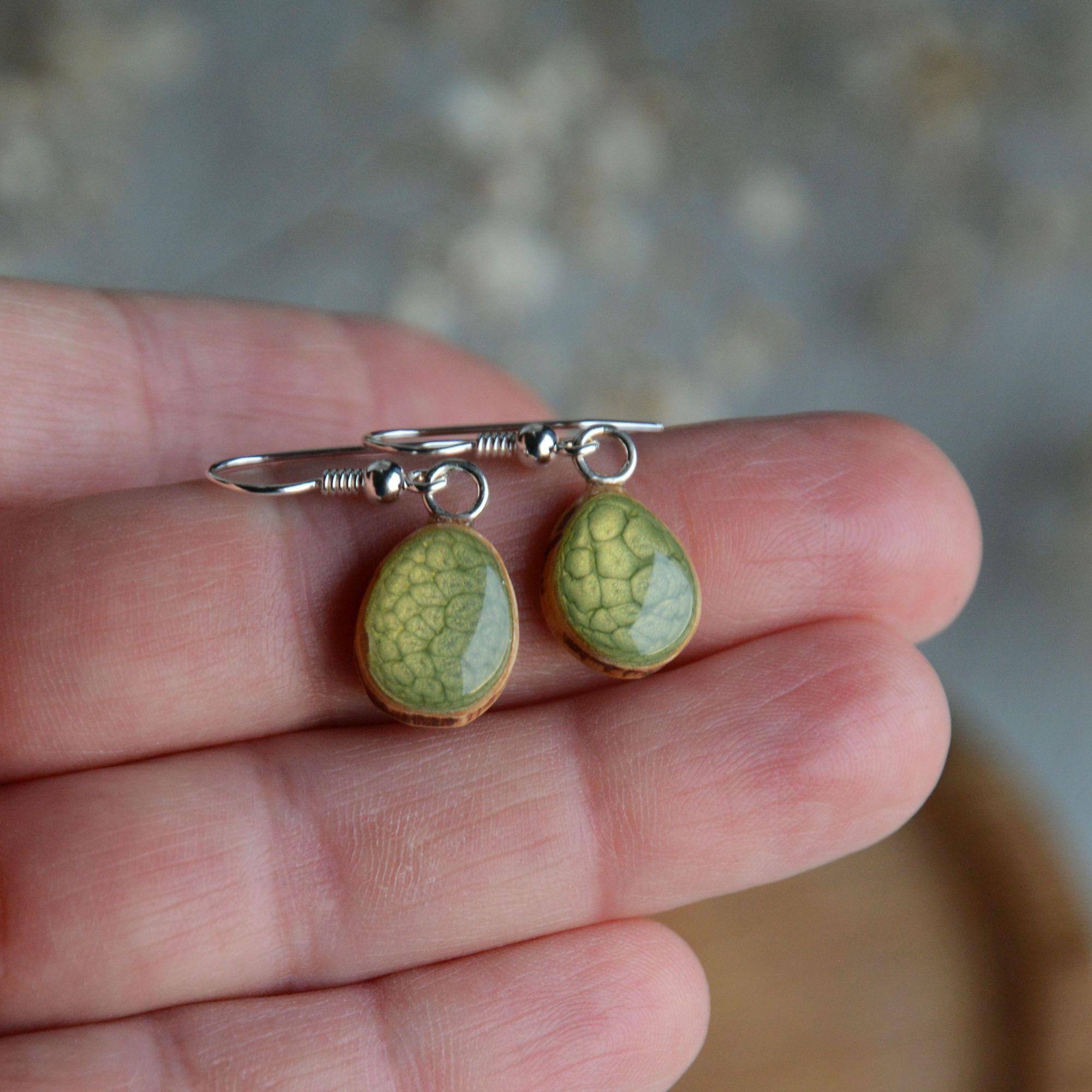 Orecchini Pendenti A Goccia In Legno Verde Pera, Forma Moneta 55 Mm, Chiusura A Gancio, Artigianali, Unisex
