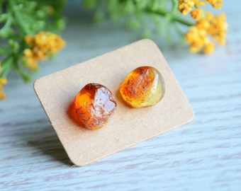 Small amber stud earrings, Raw amber nugget earrings, Honey natural baltic amber studs, Sterling silver amber stone earrings