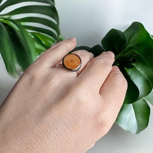 Forest lover ring made from european larch wood and sterling silver, Adjustable size - Woodland jewelry made by nature