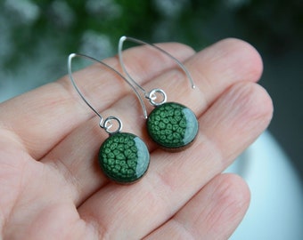 Long leafy green dangle earrings, Woodland jewelry for forest lovers, Wooden gift for her