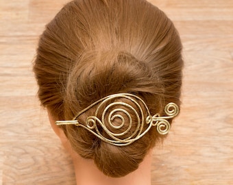 Horquilla espiral de latón martillado hecha a mano / Sujetador de moño estilo boho