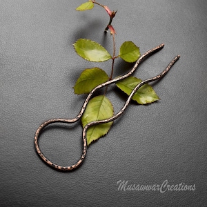 アンティーク銅製ヘアフォーク：槌目加工の質感のあるヘアバンスティック