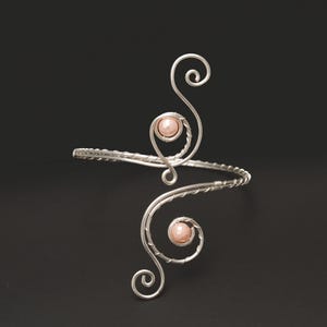 Bridal armcuff Peach shell pearls  Silver upper arm cuff ,bracelet cuff, Silver Wire Arm Cuff, Open end  upper arm cuff