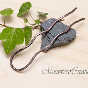 アンティークな質感の銅製ヘアフォーク、ヘアピック、銅製ヘアフォーク、ヘアバンスティック、ヘア銅フォーク、ハンマー加工の質感のヘアアクセサリー、