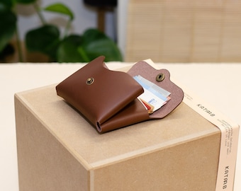 Women wallet.Slim wallet.Small leather wallet. Leather Etui. Minimalist leather wallet. Leather case. Small leather purse for women.