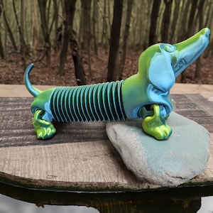 3D Printed Articulated & Flexible Dachshund Dog - 3D Printed Fidget dog toy - Wiener dog