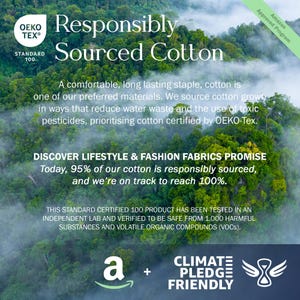 Pode incluir: Um fundo verde e frondoso com um texto branco sobreposto que diz "Responsibly Sourced Cotton". O texto tamb&eacute;m inclui o logotipo do OEKO-TEX Standard 100 e o programa aprovado pela Amazon. O texto tamb&eacute;m indica que 95% do algod&atilde;o &eacute; proveniente de fontes respons&aacute;veis e est&aacute; a caminho de atingir 100%.