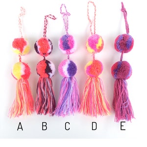 Pom Pom Bag Charms. Colorful Pom Pom. Handmade tassel Keychain. Mexican Decorations. Mexican tassel.