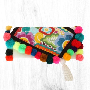 Handmade Embroidered Pom Pom Clutch Bag. Mexican Crossbody Clutch. Over the Shoulder Purse. Mexican Clutch. Artisanal Mexican Purse