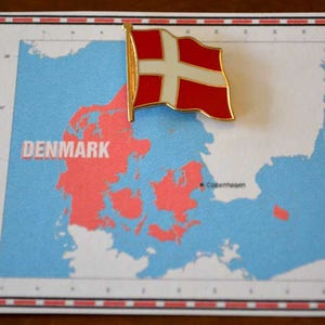 Denmark Flag Pin / Tie Tack / Lapel Pin / Country Flag Pin