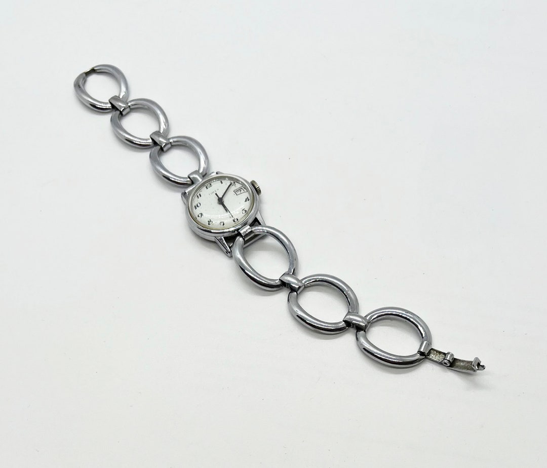 Montre-bracelet Femme Vintage Timex à Remontage - Bracelet Argent Sterling