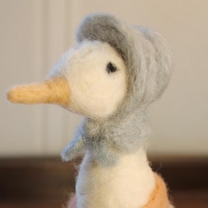 Needle Felted Jemima Puddle-Duck, Beatrix Potter Collectible Figurine, Baby Shower Gift Nursery
