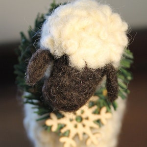 Needle-Felted Sheep Easter, Needle-Felted Primitive Sheep, Felted Stuffed Barn Farm Animal, Fiber-Sculpted Sheep Easter Nativity Scene Decor