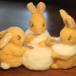 Needle Felted Flopsy, Mopsy and Cottontail, Peter Rabbit Figurine, Nursery Decor, Beatrix Potter Collectible, Baby Shower Gift