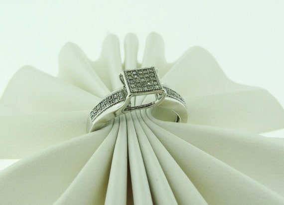 Vintage 10 K white gold diamond square top ring - image 1