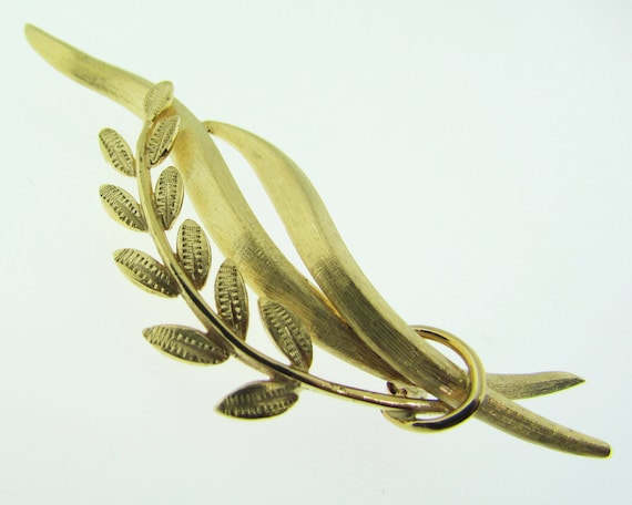 Vintage 14 karat gold Leaf brooch / pin. - image 5