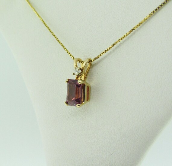 Pink Tourmaline Solitaire Pendant, Yellow Gold