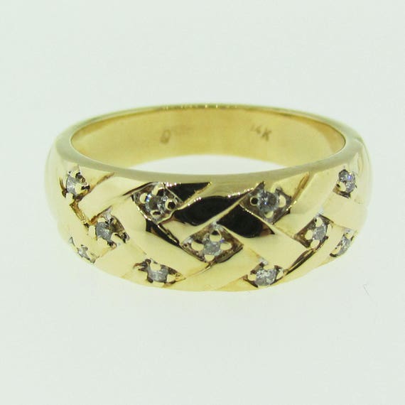 Estate 14 K gold and diamond wedding band. - image 4