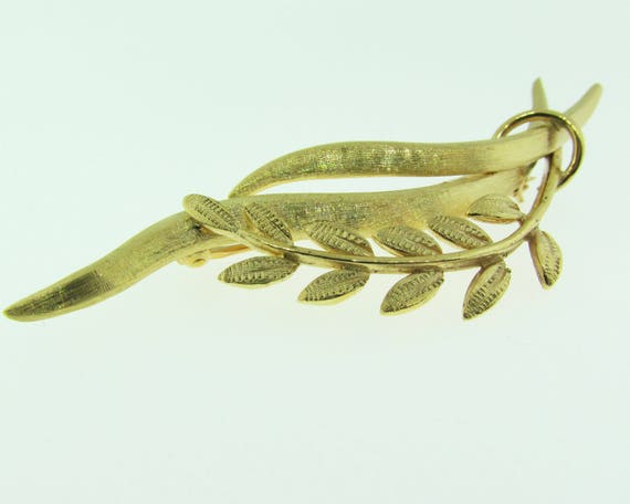 Vintage 14 karat gold Leaf brooch / pin. - image 3