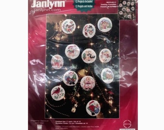 DIY Christmas 12 Ornaments, Holiday Favorites, Janlynn Counted Cross Stitch Kit 023-0217 Round Linda Gillum 14 Count, 3 Inch