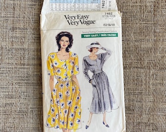 DIY Uncut 12 - 16 Very Easy VOGUE Loose Flared Wrap Dress