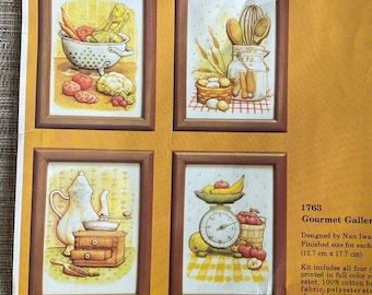 DIY Set of 4 Gourmet Gallery Kitchen Creative Circle Crewel Trapunto Quilting Embroidery KIT Vintage 1982 Nan Iwasaki