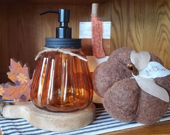 Dispenser per sapone e lozione in barattolo di vetro arancione per Halloween e raccolto autunnale, decorazioni autunnali, decorazioni per Halloween in stile fattoria