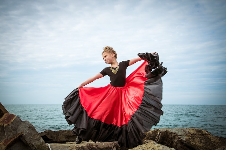 Ruffle skirt Girl/'s skirt Dance skirt Gypsy dance skirt Little Gypsy Flamenco skirt