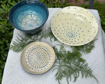 Ceramic Slip Dot Set: Blue Clay Bowl, Plate, Tray – Spiral Design Home Decor