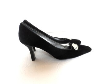 black pumps 3.5 inch heel