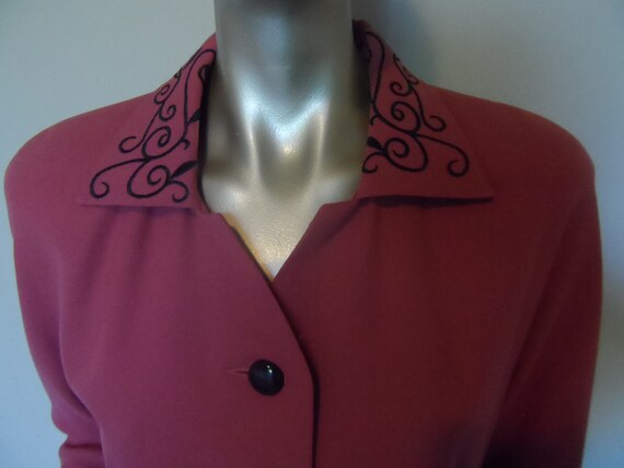 1970's Pink Wool Blazer* Size 8 . Black Scrolled … - image 10