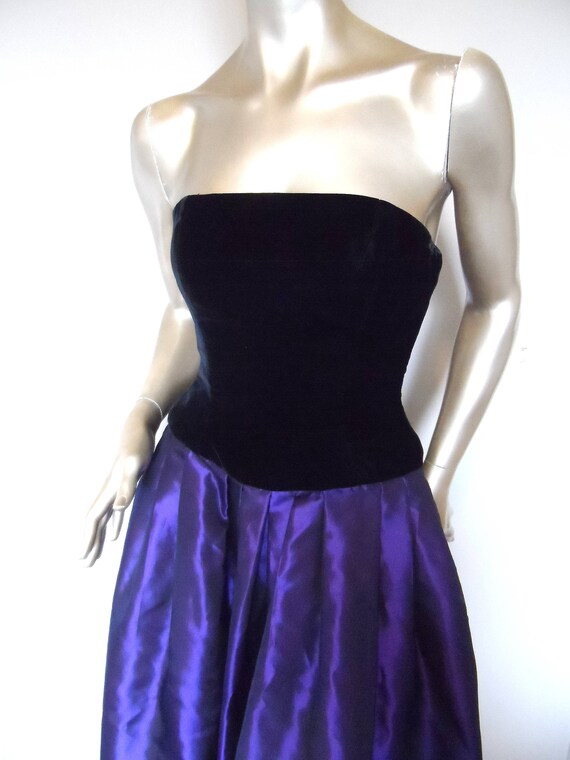 Vintage 1970's Strapless Evening Gown* Size 4 Bla… - image 7