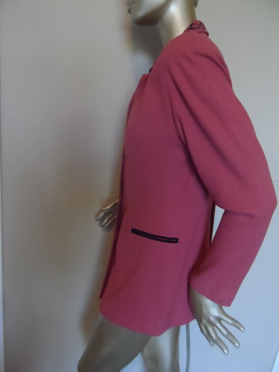 1970's Pink Wool Blazer* Size 8 . Black Scrolled … - image 2