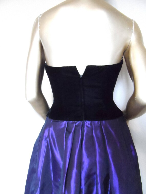 Vintage 1970's Strapless Evening Gown* Size 4 Bla… - image 5