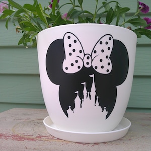 Minnie Mouse Castle Plant Pot