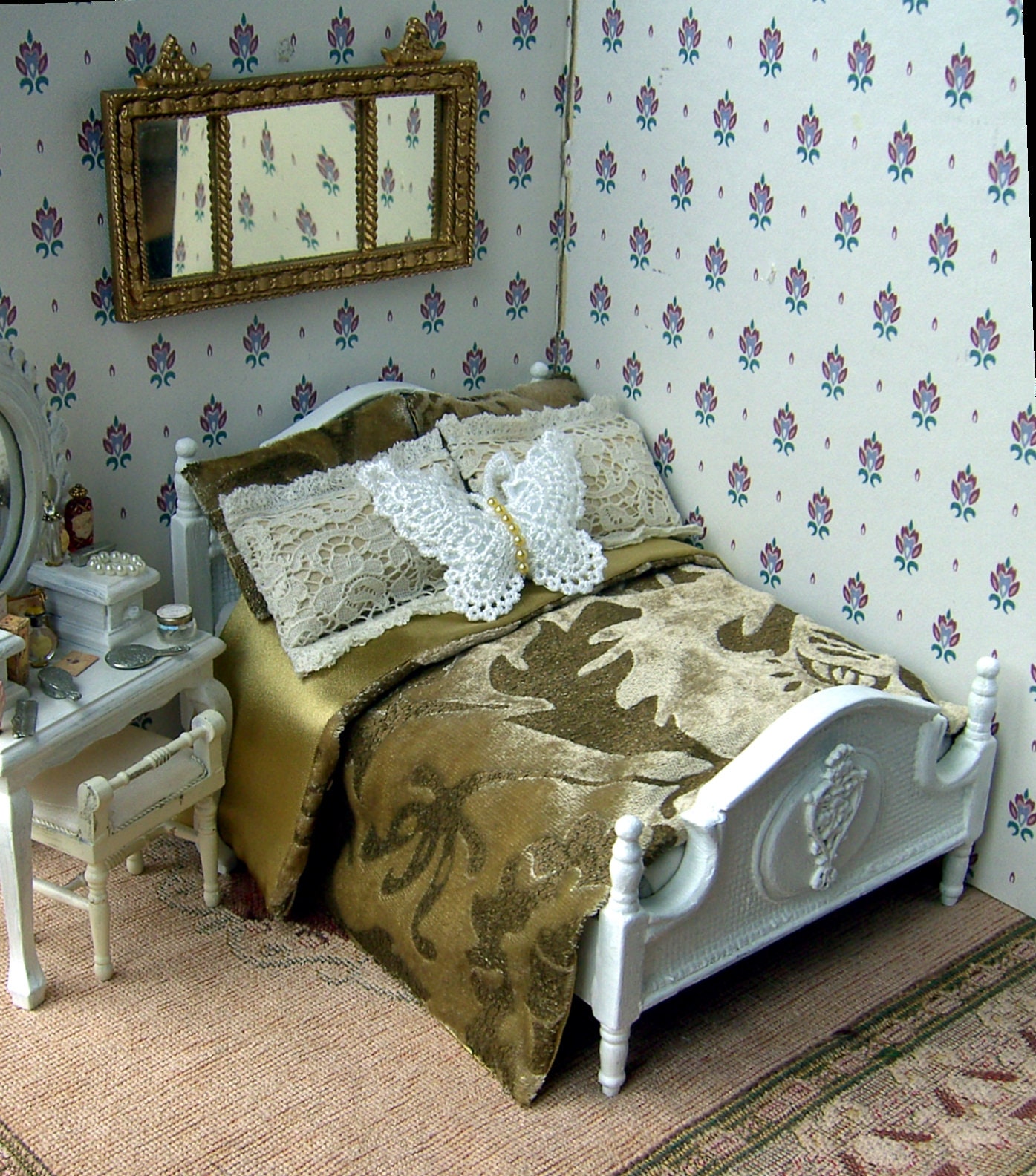 Victorian Dollhouse Bedroom Furniture
