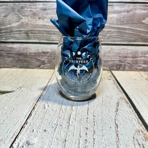 Throne of Glass Inspired “The Thirteen Blackbeak Coven” Engraved Wine Glass | Fantasy Book Lover Gift
