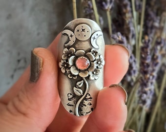 Anillo floral de plata de ley hecho a mano: turmalina rosa, triple luna, joyería de brujas