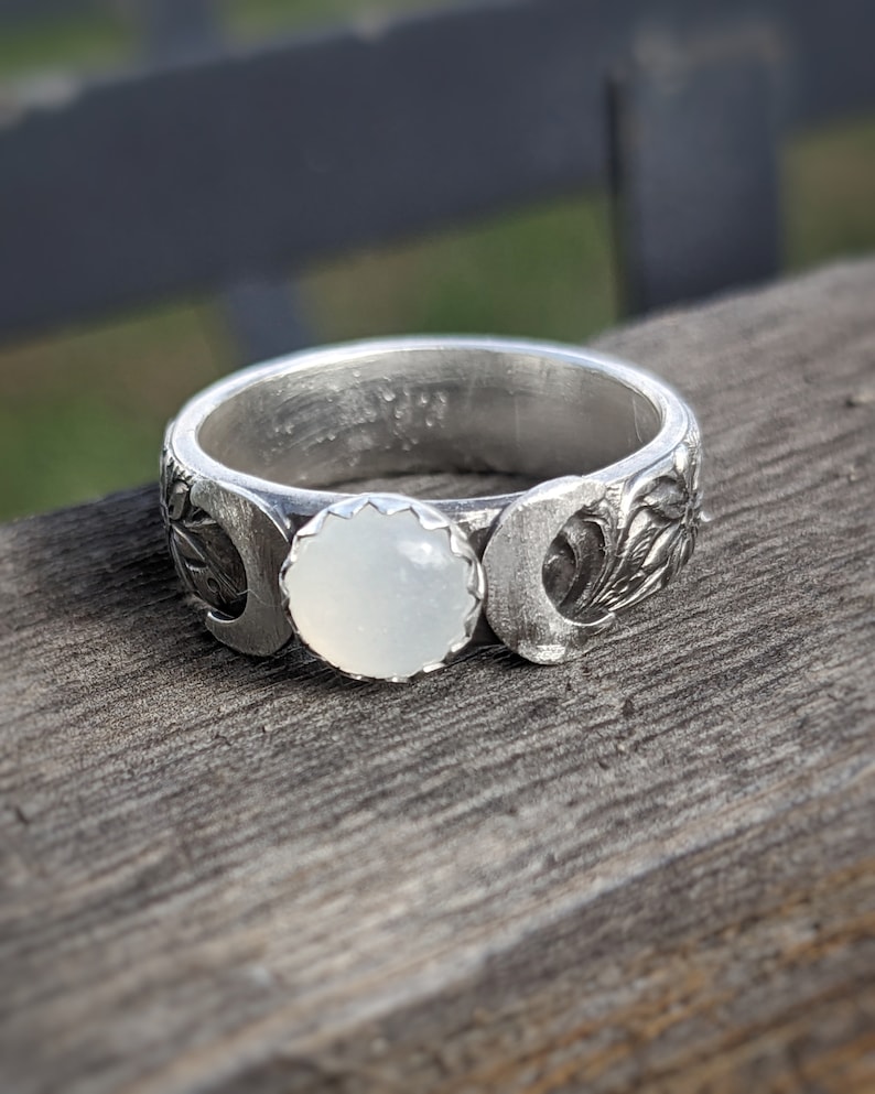 Moon phase Ring, Triple Goddess Ring, Goddess Jewelry, Wicca Ring, Wicca Jewelry, Lunar Phases, Crescent Moon Ring, Full Moon, Boho Ring image 6