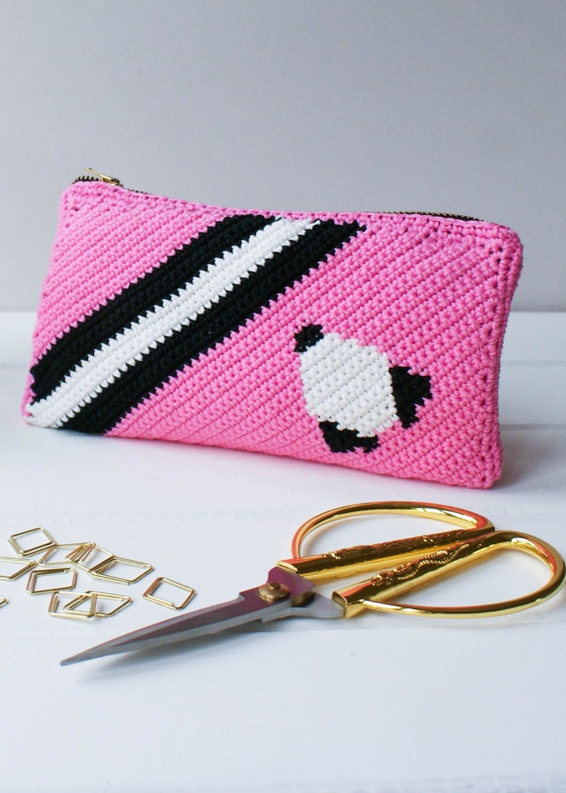 Pouch Crochet Pattern Space Rocket motif pencil case crochet pattern make-up pouch crochet pattern clutch pouch crochet pouch image 6