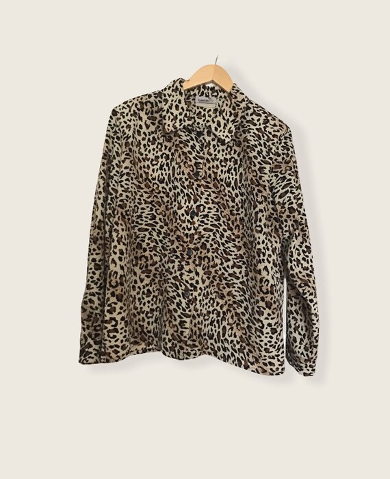 Vintage XL leopard button up blouse with shoulder… - image 5