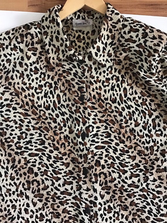 Vintage XL leopard button up blouse with shoulder… - image 9