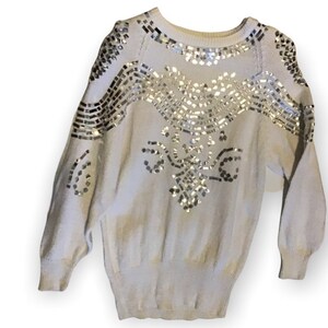 1987 circa white COTTON sequin embellished sweater with shoulder pads size s fits like a M