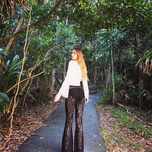 Black Moon Lace Schlaghose, Boho Festival hohe Taille schwarze Spitze Flares