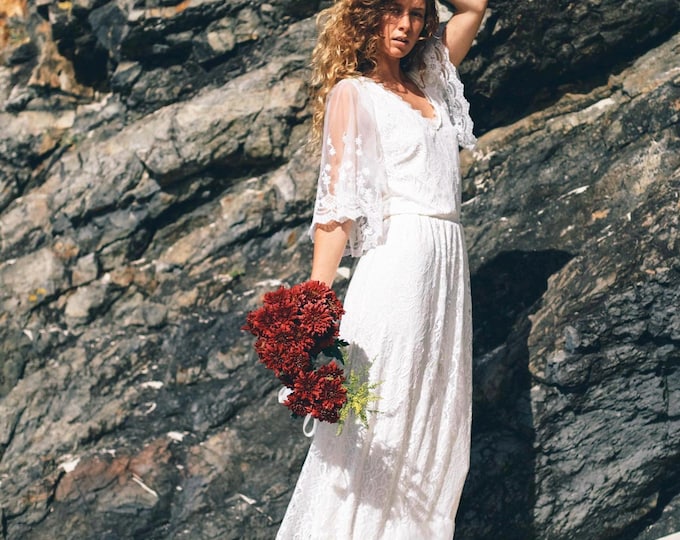 50% Deposit Divine Butterfly flare Sleeve Bridal dress, boho wedding dress lace sleeves, Bohemian beach wedding dress with lace tier hem