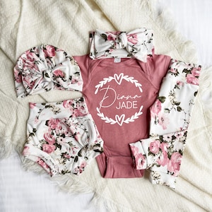 Newborn Girl Coming Home Outfit, Personalized Baby Girl Outfit, Name Bodysuit, Custom Name Baby Outfit, Baby Girl Gift Personalized