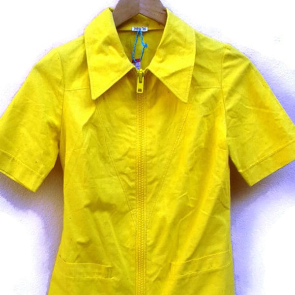 70s blouse  zipUp pointed collar slim fit Yellow Shortsleeve mod  HippieMod Campus Casuals top women's S small