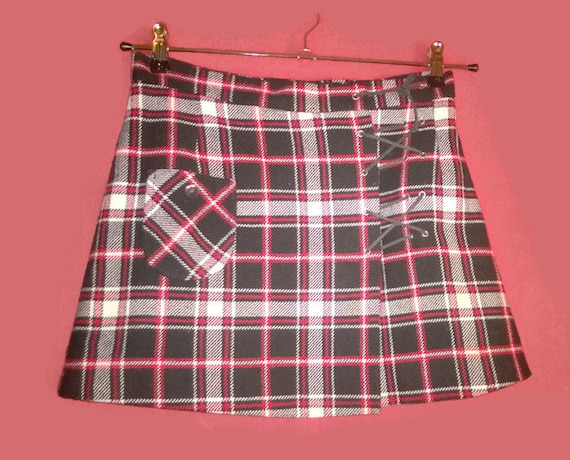 60s70s miniskirt mod Plaid  Black Red Checkered M… - image 1