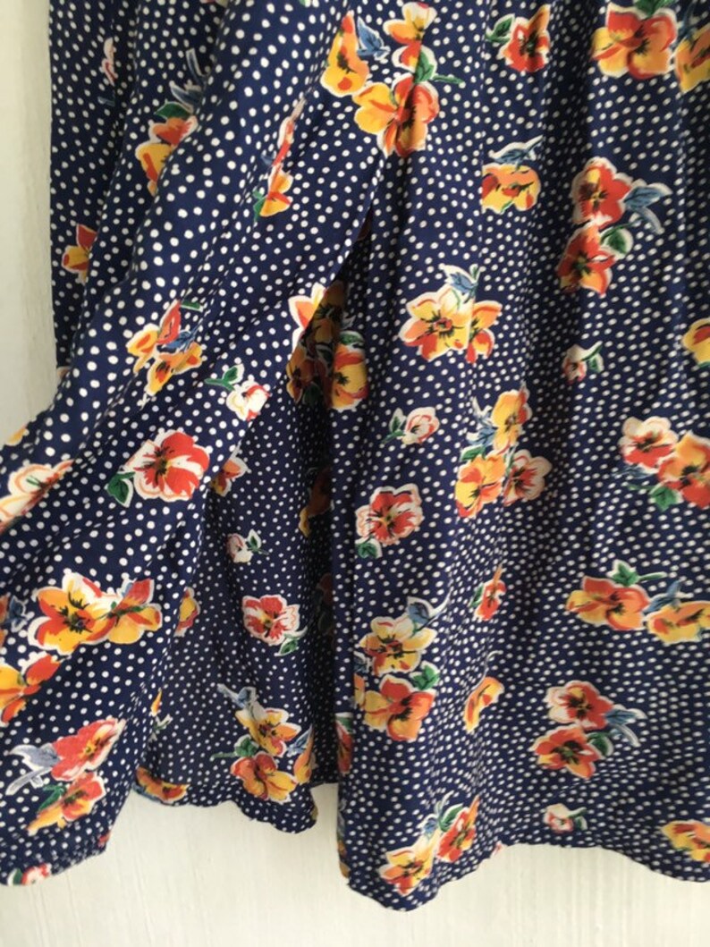 Vintage 80s skirt blue floral ankle length buttoning size m